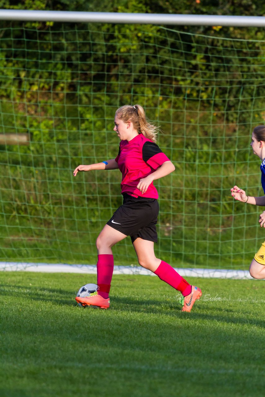 Bild 92 - B-Juniorinnen TSV Gnutz o.W. - SV Wahlstedt : Ergebnis: 1:1